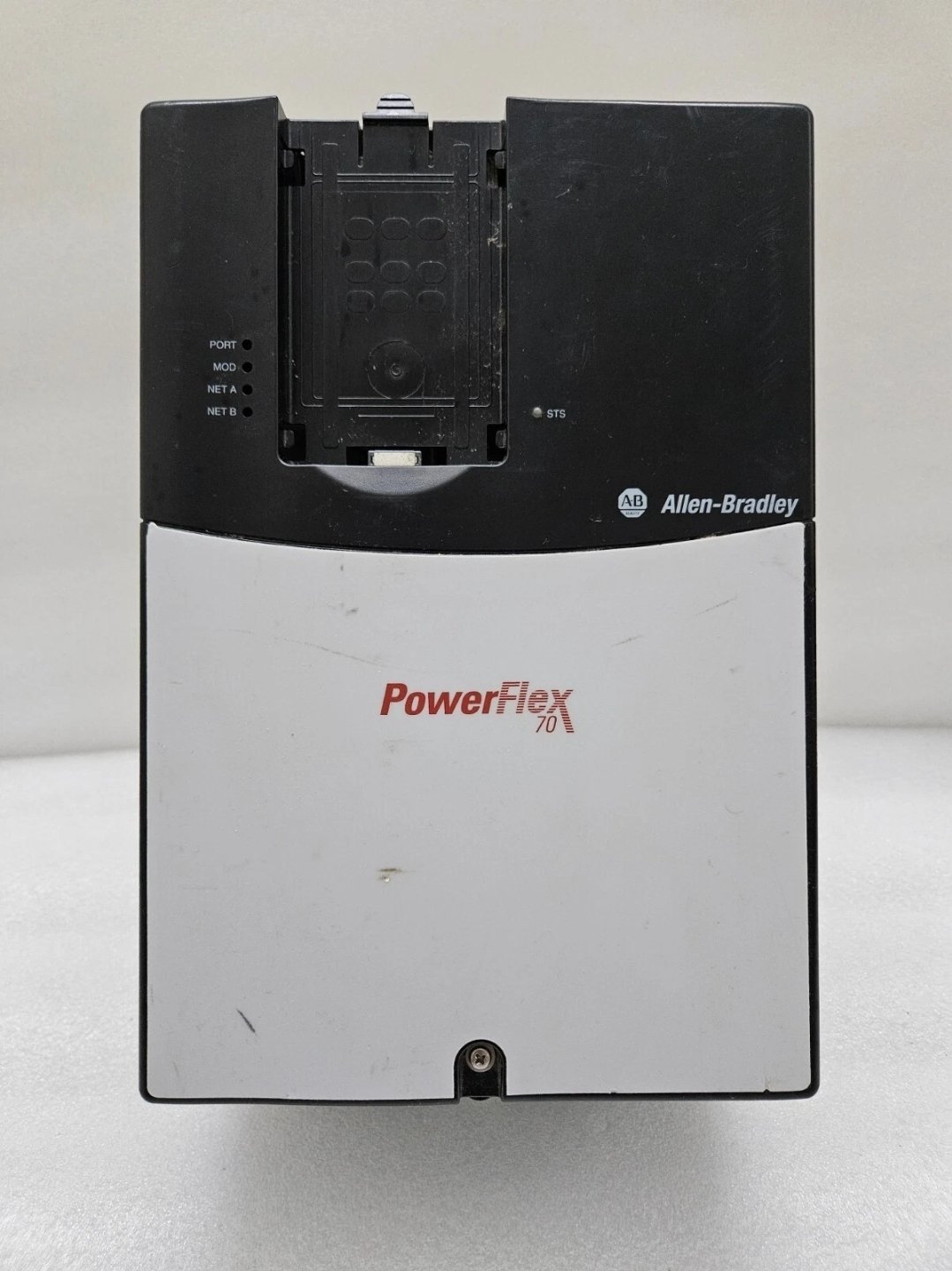 ALLEN BRADLEY 20AC043A3AYNANC0 AC DRIVE