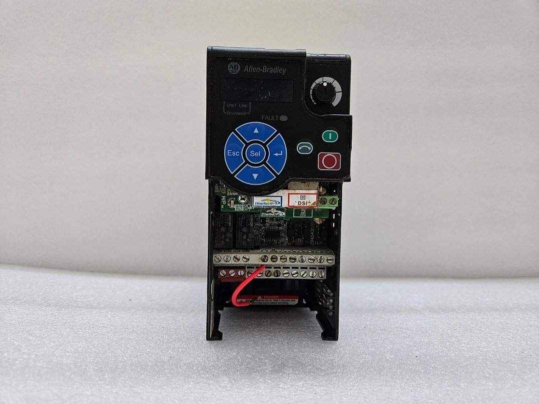 ALLEN BRADLEY 25B-D4P0N104 AC DRIVE