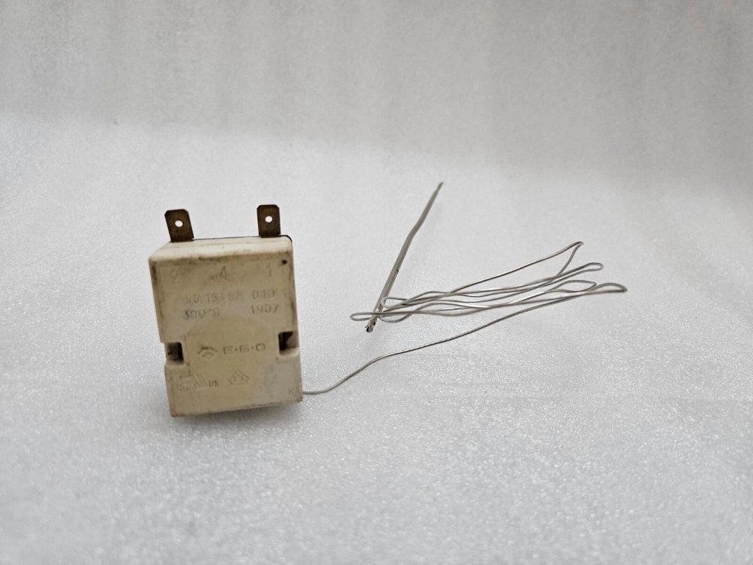 E.G.O 55.13452.010 THERMOSTAT