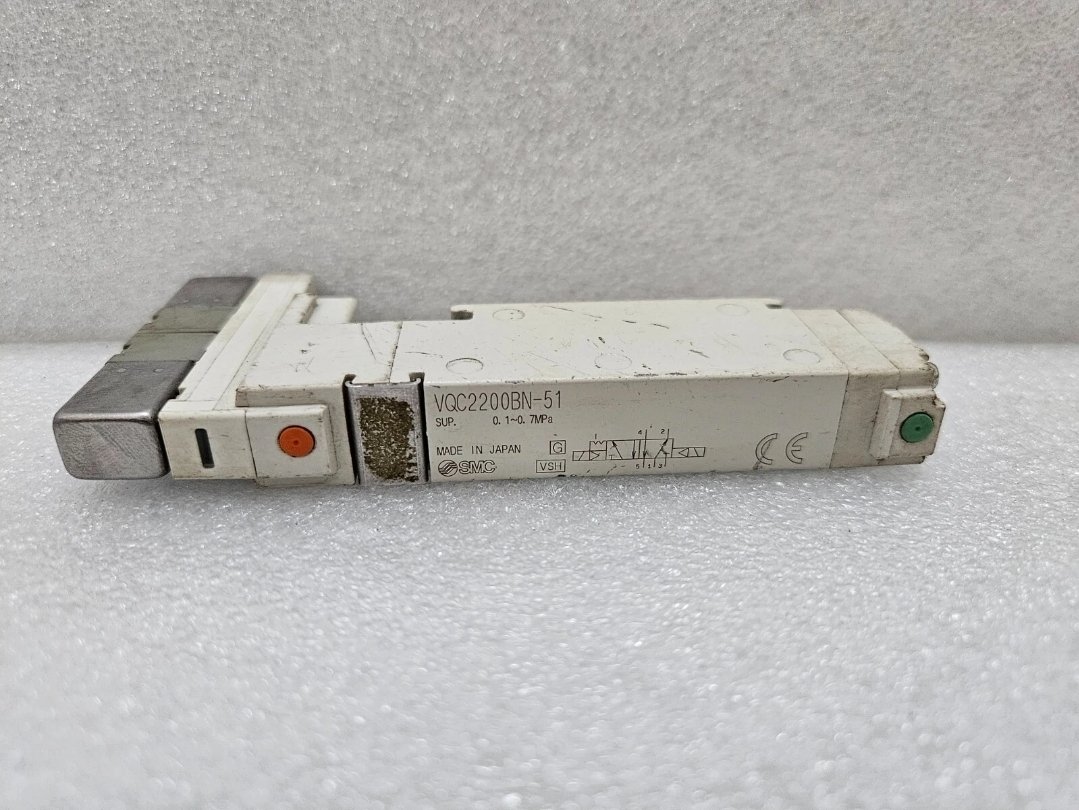 SMC VQC2200BN-51 SOLENOID VALVE