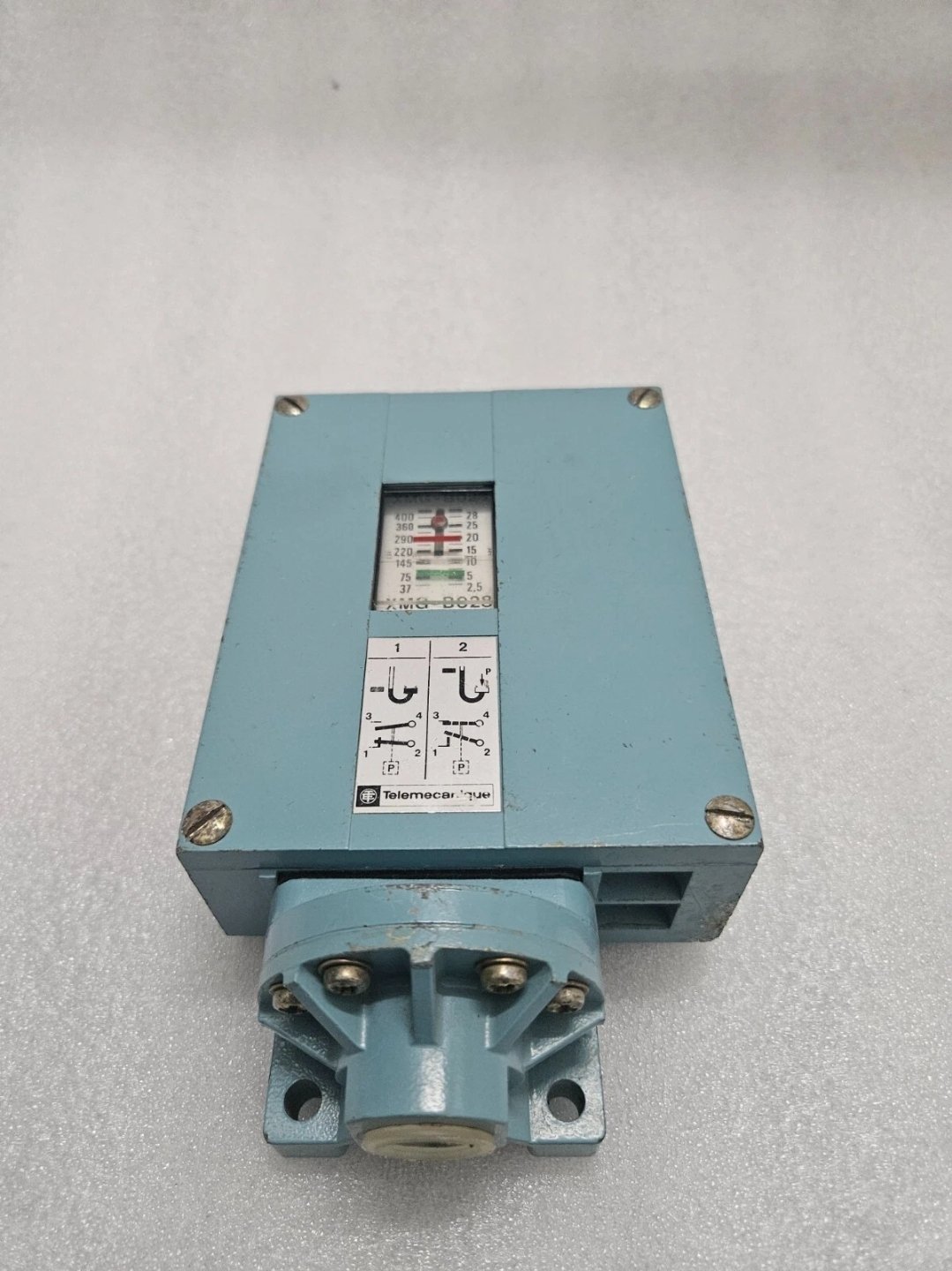 XMGB028 TELEMECANIQUE Pressure Switch XMG-B028