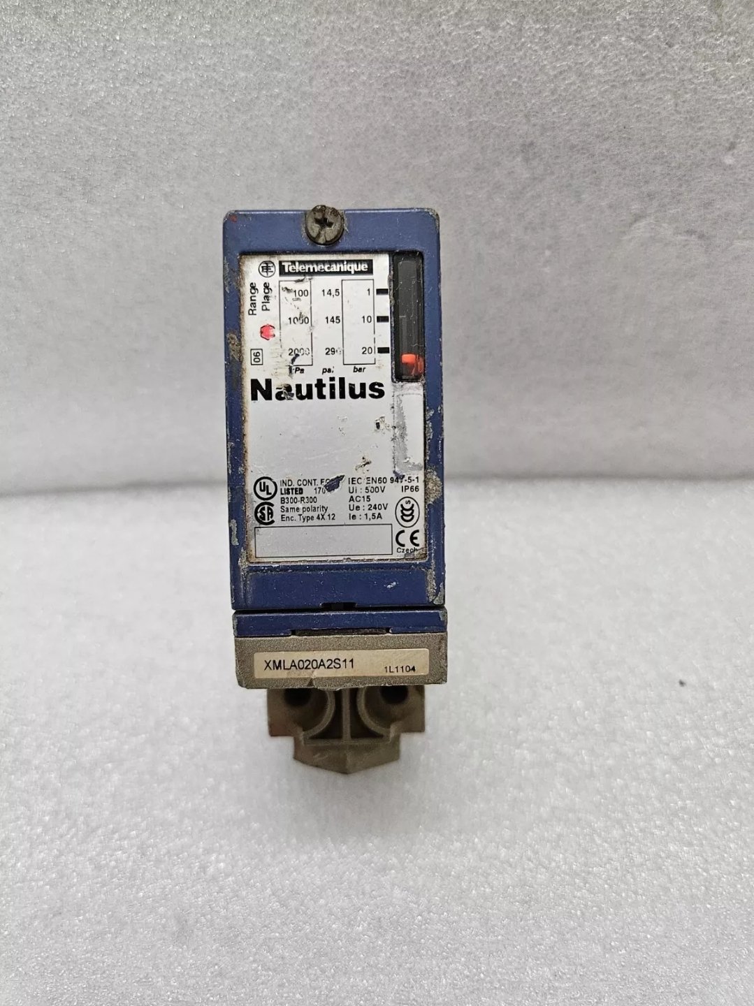 XMLA020A2S11 Telemecanique Nautilus Pressure Switch To 20 bar 290 PSI